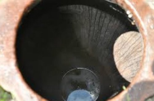 Su quyusuna düşüb öldü