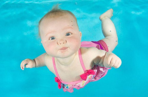 Su altındakı körpələr