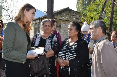 Millət vəkili Qənirə Paşayeva Cəlilli kəndində seçicilərlə görüşüb