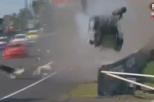 Dəhşətli qəzadan sağ çıxdı