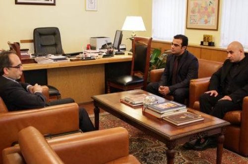 Ukrayna diaspor sədri Türkiyə səfirliyində