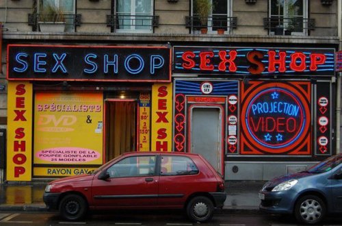 Azərbaycanda onlayn seks-şop açıldı