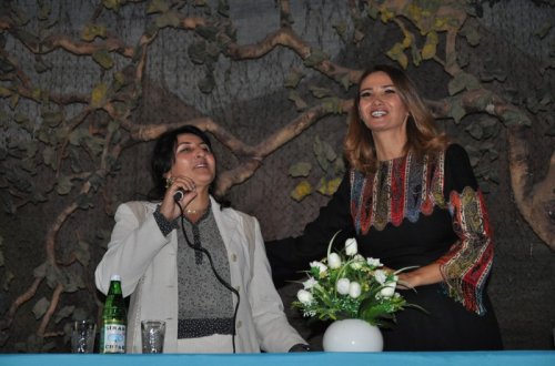 Qənirə Paşayeva seçki kampaniyasına start verib