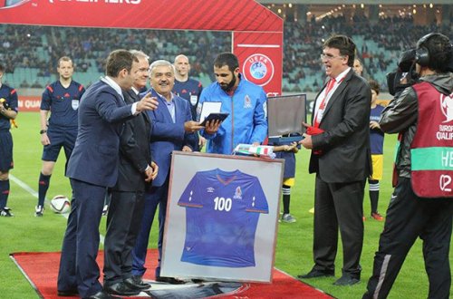 Rövnәq Abdullayev Rәşad Sadıqovu tәbrik etdi