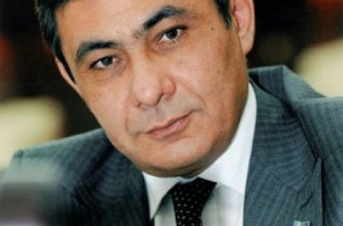 «Makler» deputat Yevlaxda ziyafətlər verir