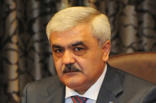 Rövnəq Abdullayev: “Dünyada ən ucuz qaz bizdədir”