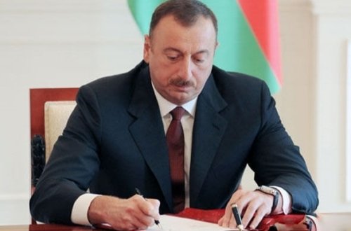 Prezident qəzetlərə birdəfəlik maliyyə yardımı ayrılması haqqında sərəncam imzalayıb