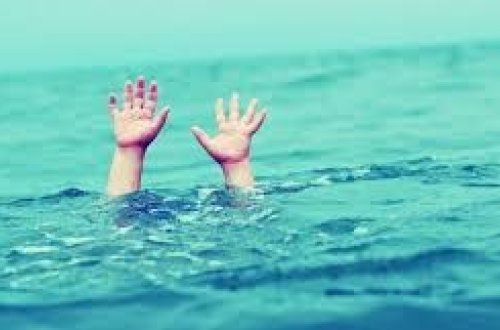 Yevlaxda azyaşlı ailəsini yasa batırdı