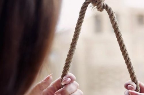 Əri ölən, qızı boşanan 6 uşaq anası intihar etdi