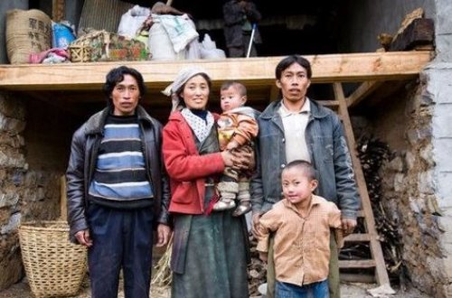 7 əri var, hər il birindən hamilə qalır