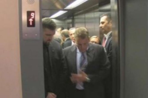 Rəcəb Tayyib Ərdoğan liftdə qaldı