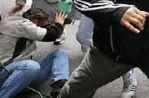 Söyüş üstündə qonşular dalaşdı