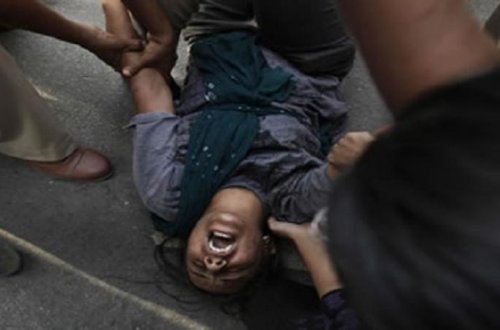 Qaraçuxurda qrup halında zorlama