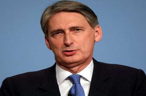 İngiltərə XİN: “Rusiya eyni vaxtda Əsədi müdafiə edib İŞİD-ə qarşı çıxa bilməz...”