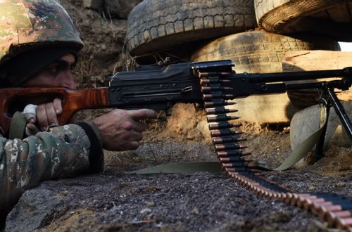 Cəbhə xəttində gərginlik davam edir