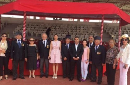 Qənirə Paşayeva şəhid ailələri ilə görüşüb