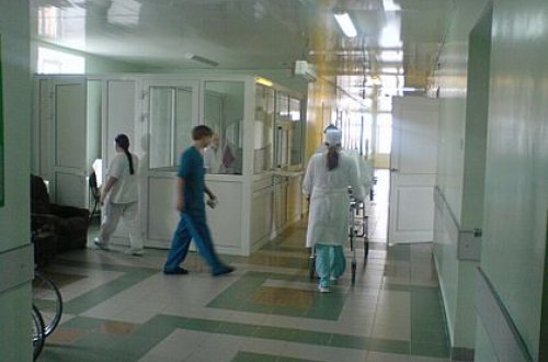 Telefon borcu qonşular arasına qan saldı