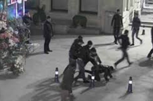 Azərbaycanda davada silaha əl atıldı