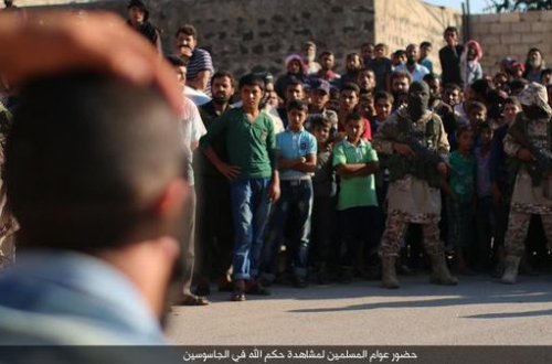 İŞİD iki türkiyəli gəncin başını kəsdi