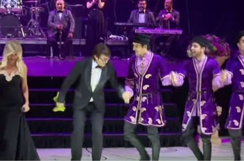 Nərgiz Cəlilova və Andrey Malaxov “Yallı” oynadı