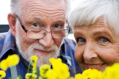 1 oktyabr Beynəlxalq Ahıllar Günüdür