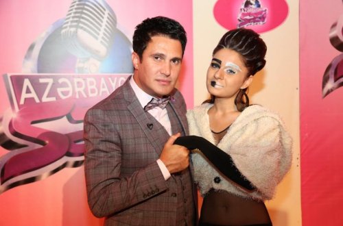 Nadirin tələbəsi ilə səmimi