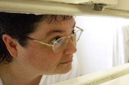 70 il sonra ilk edam edilən qadın oldu