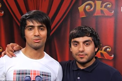 Azərbaycanlı oğlan erməni ilə eyni səhnədə