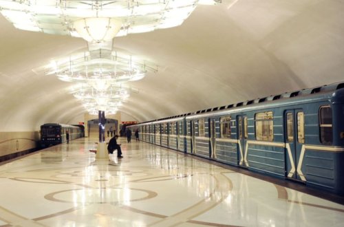 Sabah metro saat birə qədər işləyəcək