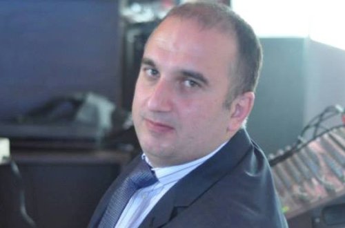 Tüpürdüyünü yalama Serjik, kişi ol!