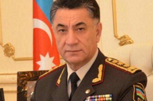 Nazir polis nəfərlərini şəxsən seçdi