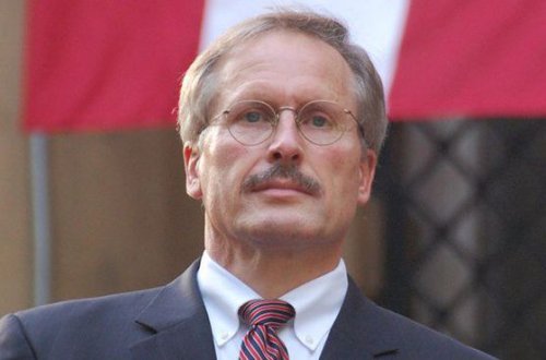 Səfir: Tәmas xәttindә baş verənlər bizi narahat edir