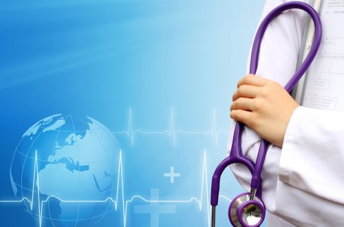 Nazir 52 həkimi cəzalandırdı