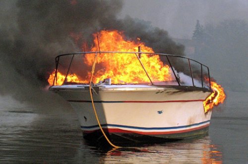 Həcc ziyarətindən dönən prezidentin katerində partlayış olub