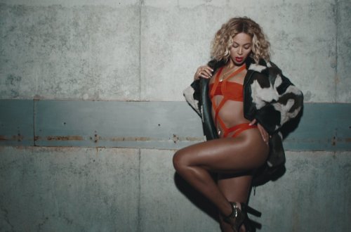 Beyonsun təəccübləndirəcək bədəni