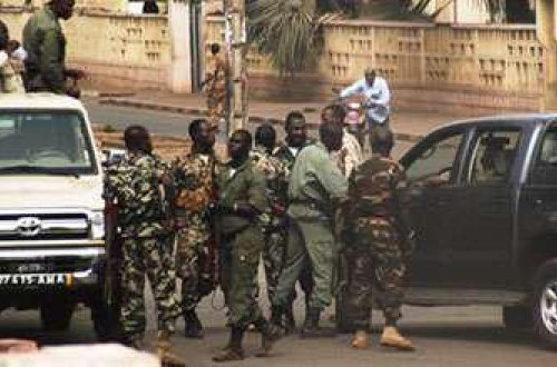 Müsəlmanlarla xristianlar toqquşdu: 21 ölü, 100-dən çox yaralı