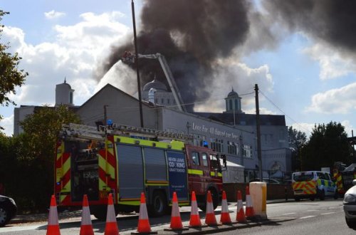 Avropanın ən böyük məscidlərindən birində yanğın