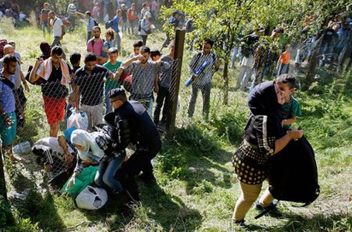 Aİ ölkələri 120 min qaçqının bölgüsü barədə razılığa gəliblər