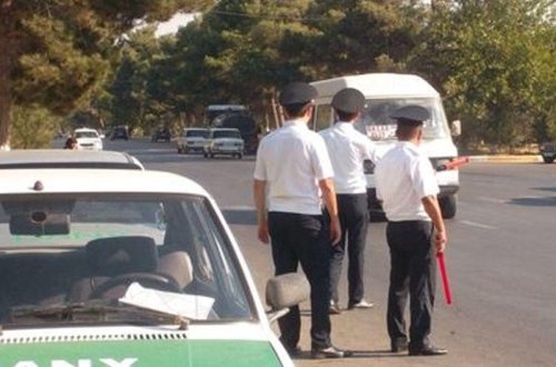 Yoldan pul tutanları tutdular