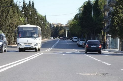 Bakıda sərnişin, avtobus sürücüsünü döydü