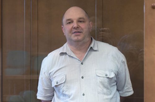 Rus polkovnikə 14 illik həbs - Rütbəsi geri alındı