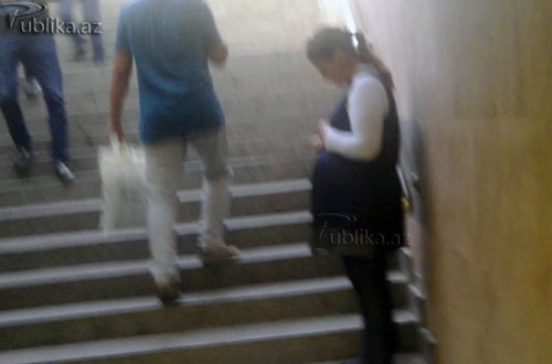 Bakıda hamilə qadını kim diləndirir?