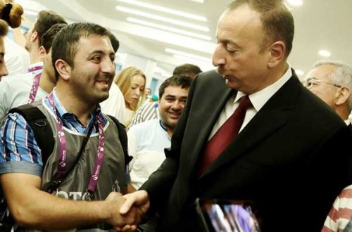 “Qürurverici hisslər”in müəllifi Rüstəm Fərman İsmayılov