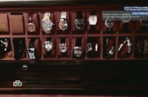 Rusiyada həbs edilmiş məmurdan milyon dollarlıq saat götürülüb -