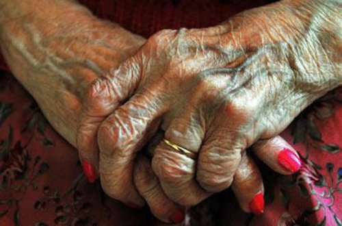 Bakının yaşı 1 əsri ötmüş insanları... —