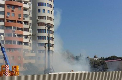 Bakıda qaçqınların yaşadığı ərazidə yanğın -