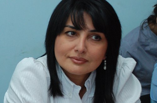 Millət vəkili Jalə Əliyeva mandata 