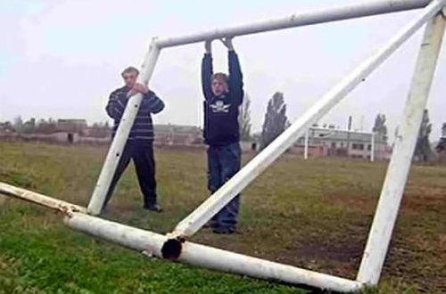 Göygöldə bədbəxt hadisə: Futbol qapısı şagirdin üzərinə aşdı