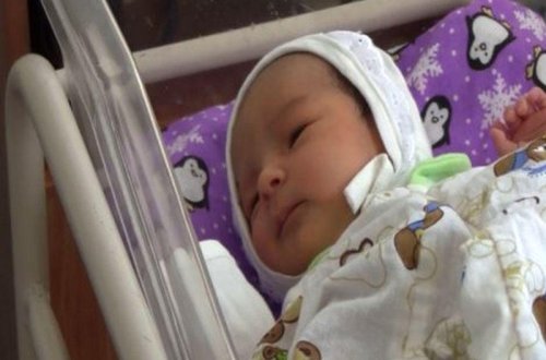 Doğum evində uşağı ölən ata: