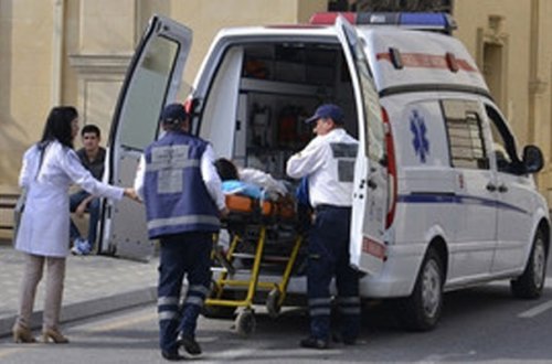 Toyda iki qardaş zəhərləndi